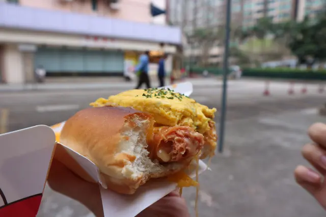 ICONIC H 特色热狗店的食评 – 香港红磡的德国