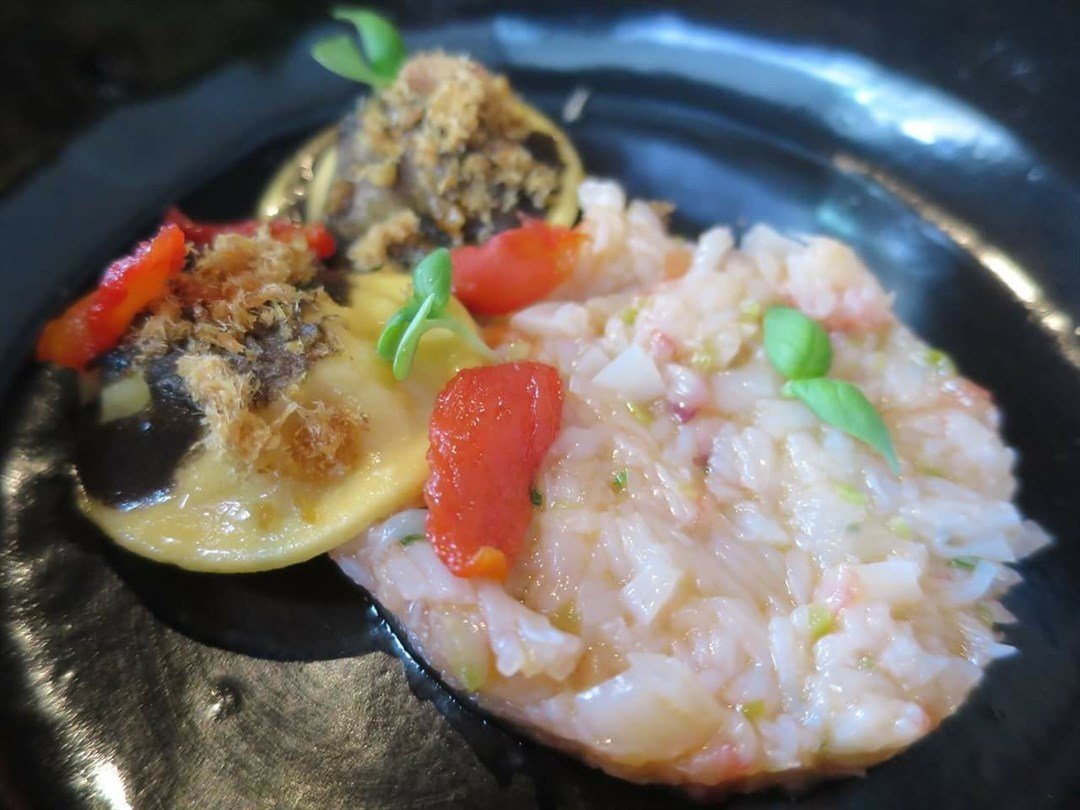 龙虾饼伴意大利馄饨