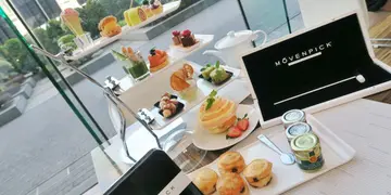 为食姊妹团出动  尖沙咀酒店新推Movenpick下午茶  无限任添雪糕（有片）