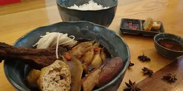秋冬最啱！北角極濃藥膳黑肉骨茶