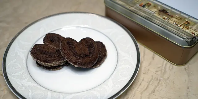 帝苑新推法国朱古力蝴蝶酥 制作过程大揭秘