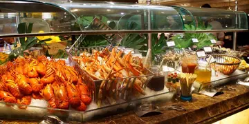尖咀酒店海鲜主题自助餐 3.5小时食鲍鱼龙虾鲜蟹(有片)