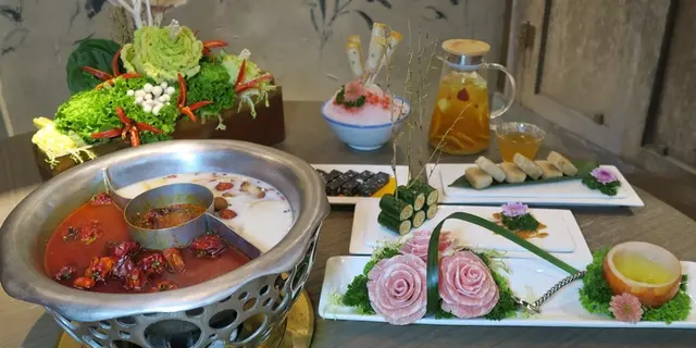 「台風」襲港！人氣精品火鍋店登陸尖咀  必叫靚靚玫瑰松板 (有片)