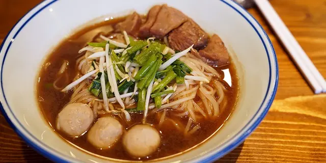 泰式家庭口味！熬足12小時牛骨湯底 元朗新開船麵專門店(有片)
