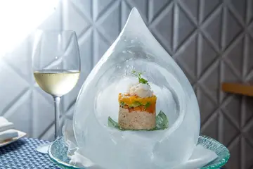 走在街頭,食在「中西薈萃」之嶺