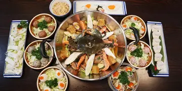 花甲蟹泰式海鮮鍋+火焰雞煲  九龍城七十年代舊香港風味火鍋館(有片)