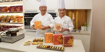 尖咀新开饼店传承传统饼艺   首创樱花虾等12款口味蛋卷 (有片)