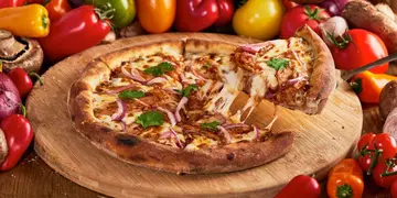 外卖自取食到尽！买Pizza送冬甩、超人气乌冬店7折