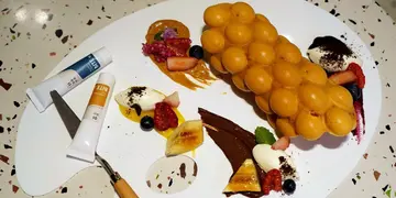 必食即撞豆腐花+调色盘鸡蛋仔！旺角两层高摩登港式小食甜品新店