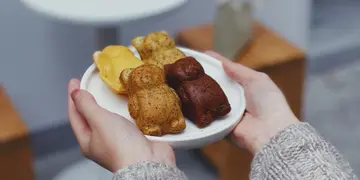 4间白色系餐厅合集 极简纯白风日式涮涮锅、湖畔纯白玻璃屋