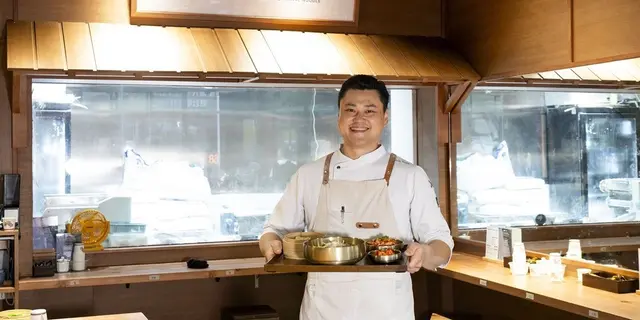 【專訪】居港12年韓國店主 堅持自製手工刀削麵