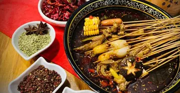 【识食攻略】麻辣控天堂！成都冷锅串串放题 