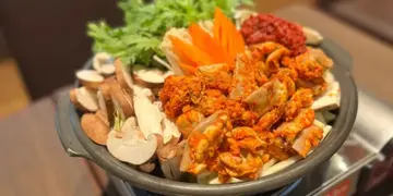 4大韩式锅物合集！ 鲜味海鲜锅/传统牛肠锅/地道辣炖鸡汤/土豆排骨汤