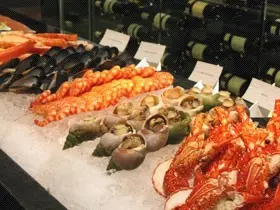 新裝上場自助餐