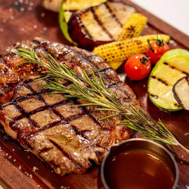 Popular photo spots at Hong Kong Island