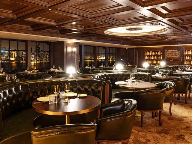 歐洲藏書室+維港海景: 8道菜套餐遊走法日料理 魚子醬/香箱蟹/白蝦刺身