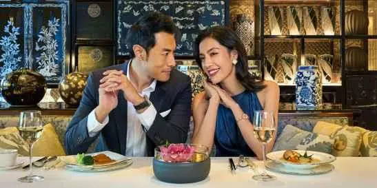 <p>澳門首選的美饌熱點，超過120間餐廳，囊括57項殊榮。</p>