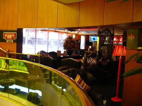 哈利酒吧
