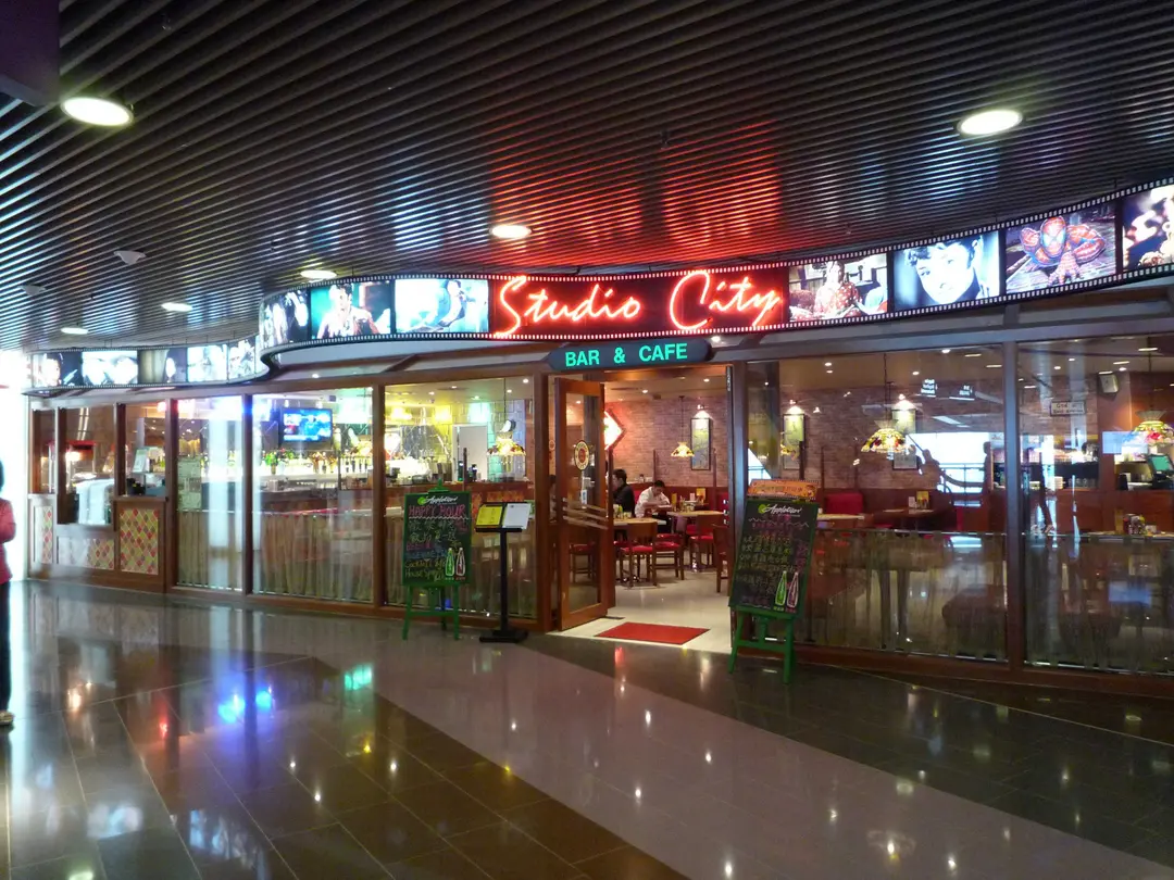 Studio City Bar & Cafe