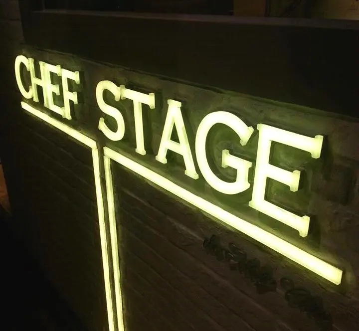 CHEF STAGE de Eddy Chu