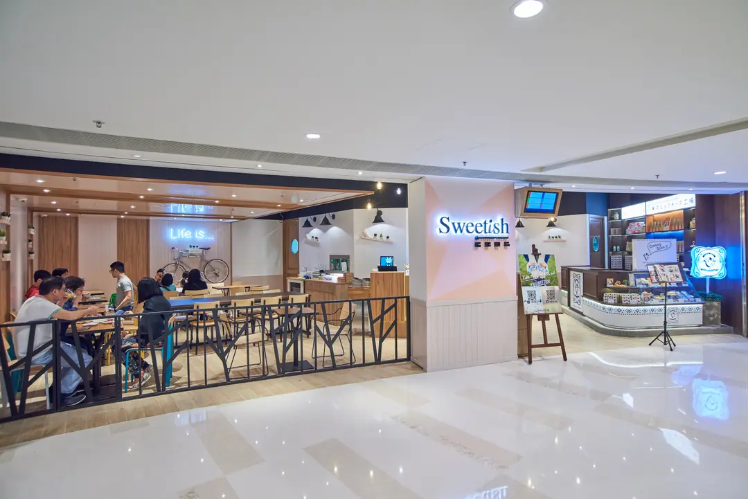 Sweetish by Honeymoon Dessert