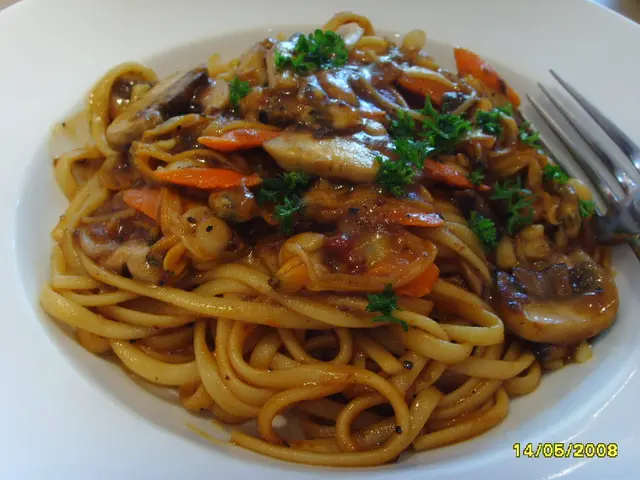 黑椒蘑菇蜆肉炒扁意粉