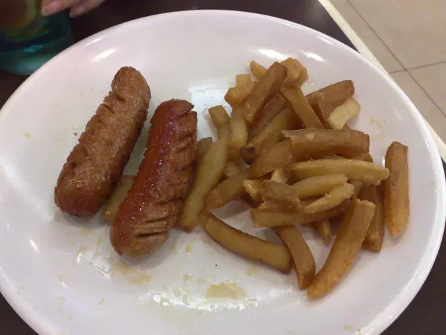 宿味司華腸配油浸翻炸薯條