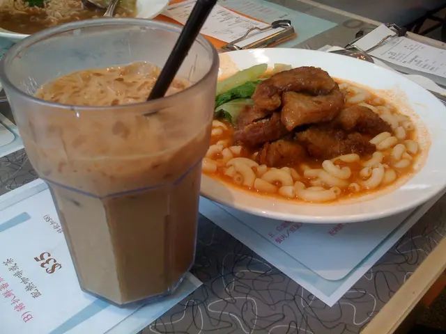 正 - 番茄湯豬扒通 + 凍奶茶