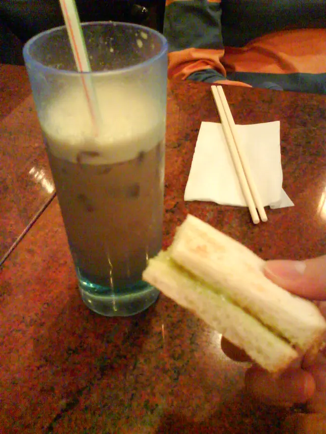 綠色架央多（帶椰香）＋馬拉白咖啡