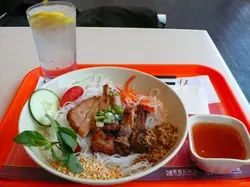越食越棧