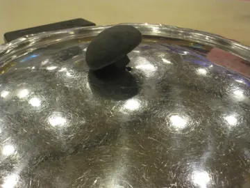 煲蓋..好似..爛左?