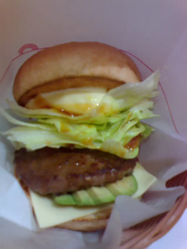 牛油果漢堡>3< 滿滿的餡料