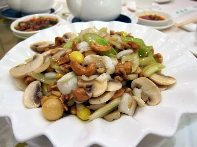 鮮菇百合炒五仁