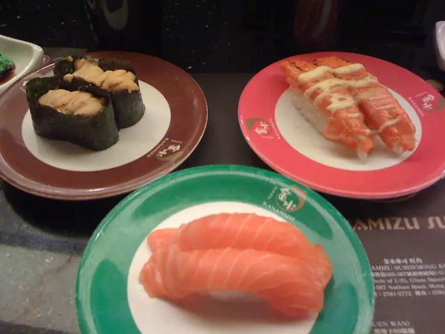 三文魚壽司, 火炙蟹棒壽司, 海膽壽司