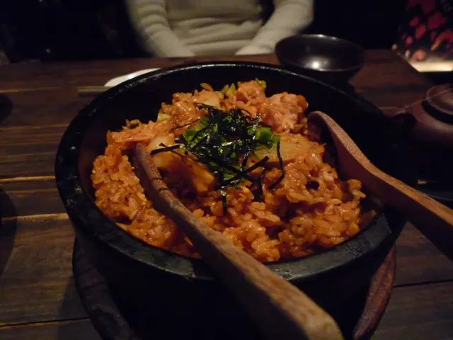 泡菜豚肉石頭飯