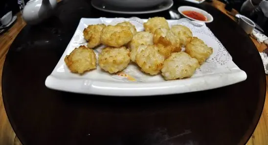 墨魚餅好正呀,不過一人一件唔夠喉!