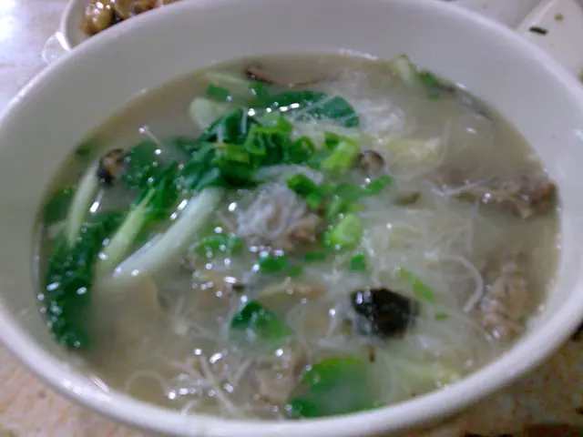 牛坑湯麵線 ($28./碗) 味道不錯!!