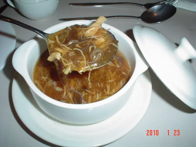 蛇羹好多料味道ok, 不過d蛇肉好細條!