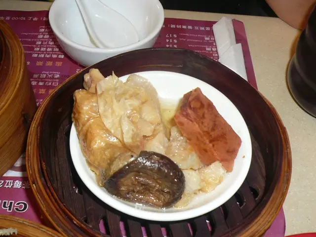 舊火腿肉酸到..