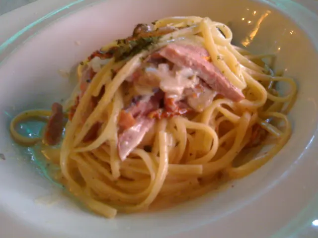 白汁煙鴨胸意粉