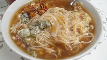 蚵仔面及辣菜圃