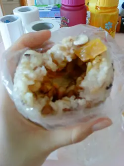 好多料,右上角的就系糕烧番薯!大大件