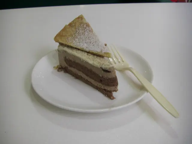 榛子拿破侖蛋糕 $24-