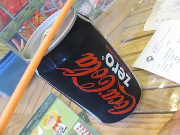 零系的可樂，原罐上夠冰凍