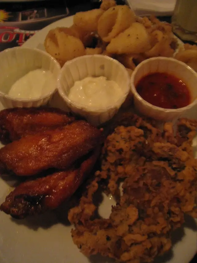 炸魷魚筒, 炸軟殼蟹, 辣雞翼