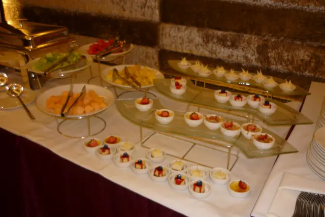 甜品同生果都唔錯