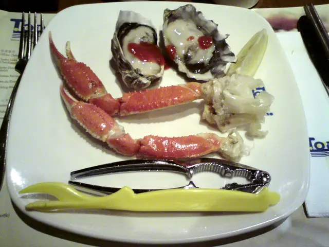生蠔 + 長腳蟹 (試試, 唔係好like)