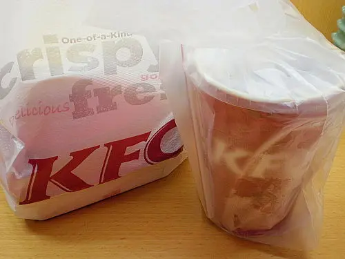 蜜蜜燒雞翼(2隻)+家鄉雞皇飯(180克)+瑪嘉烈葡撻+汽水