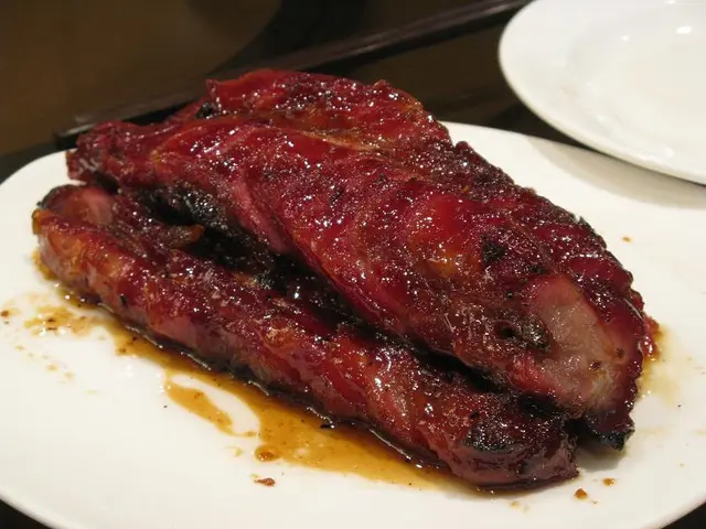 金牌叉燒 is on the leaner side