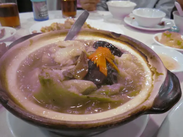 芥菜"有點苦"嘅雜菜煲